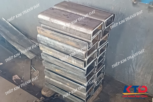 GIA-CONG-THEP-U-THEO-YEU-CAU