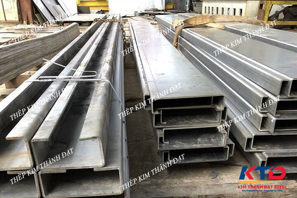 GIA-CONG-THEP-U-THEO-YEU-CAU